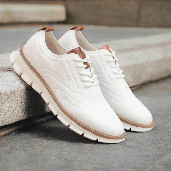 lightweight sneakers 