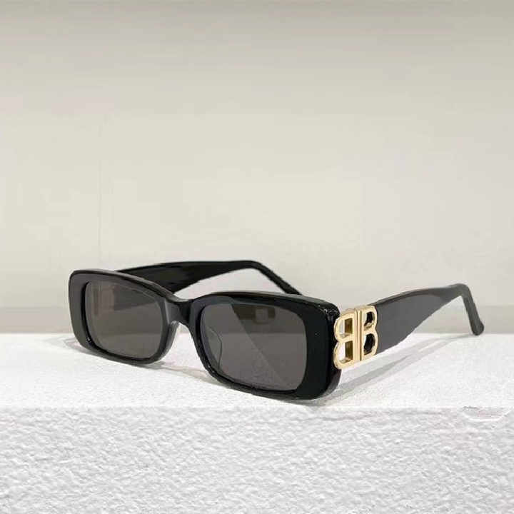 Sun Glasses for Men Women Black Frame Color - New Sunglasses