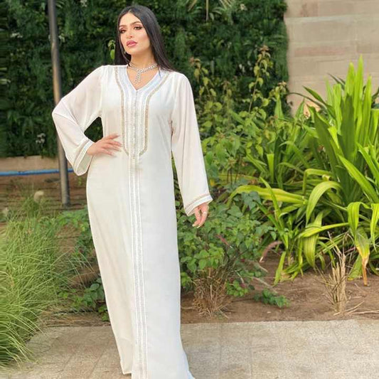 Maxi caftans and jalabiyas
