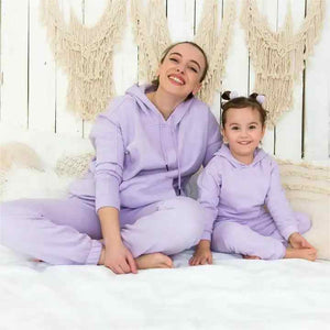 Huge Discounts Family Matching Outfits Mother Daughter Solid Color Long Pants Set 2 Pieces Girls Casual Sportswear Setتخفيضات هائلة ملابس عائلية لأم وابنتها بلون واحد وبنطال طويل طقم 2 طقم ملابس رياضية غير رسمية للفتيات