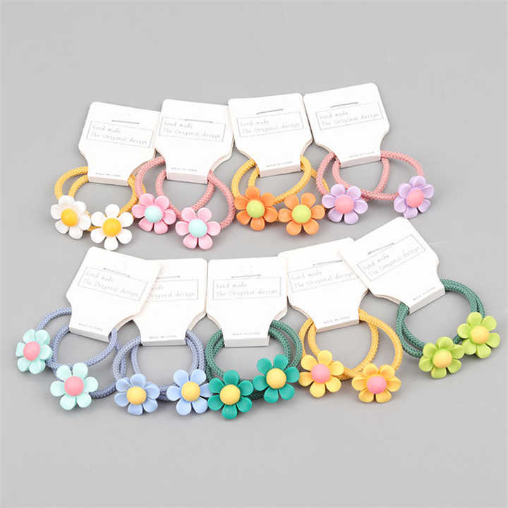 New design hair accessories in the shape of 3D flowers 