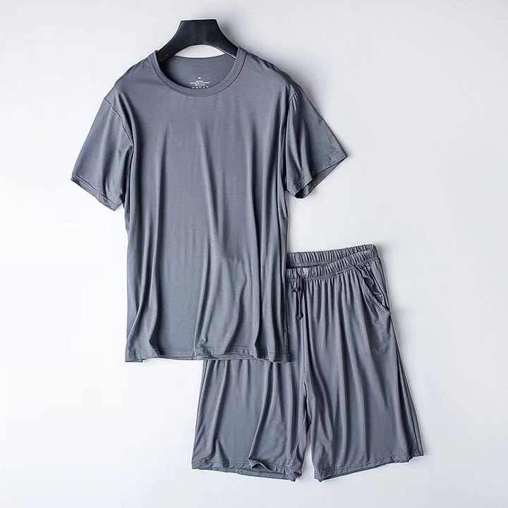 Short-sleeved pajamas 