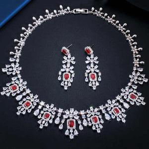 مجموعة مجوهرات و طقم