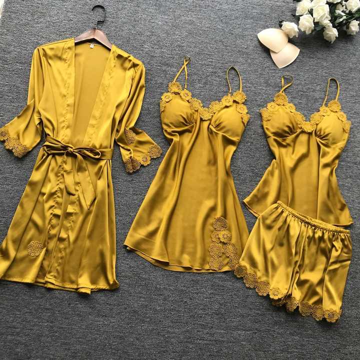 Women's sleepwear