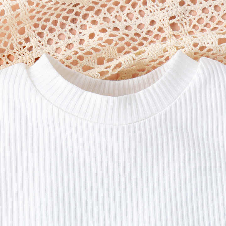 Girls' clothing