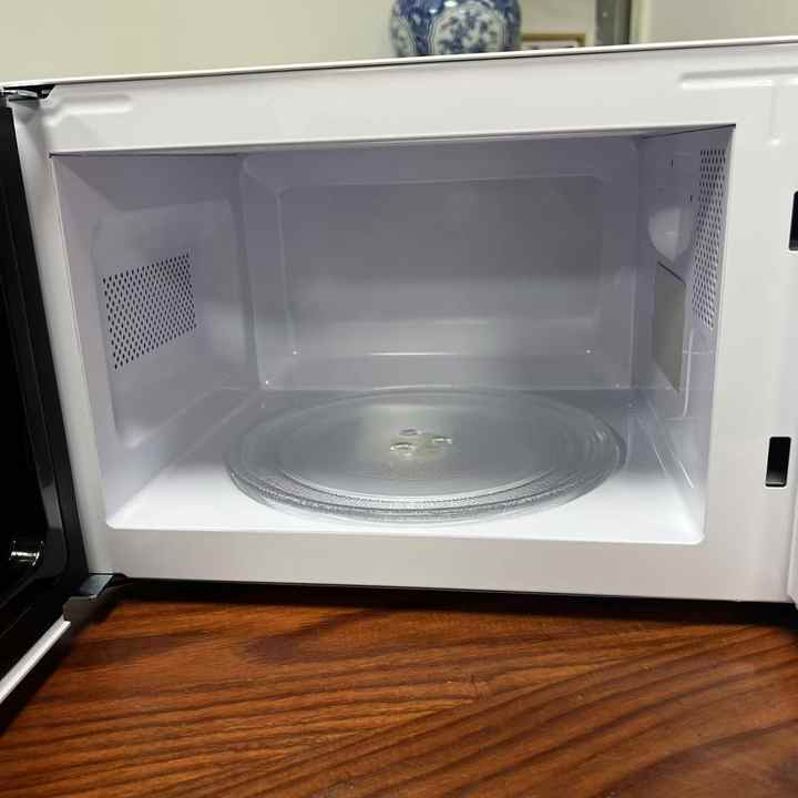 freestanding microwave 