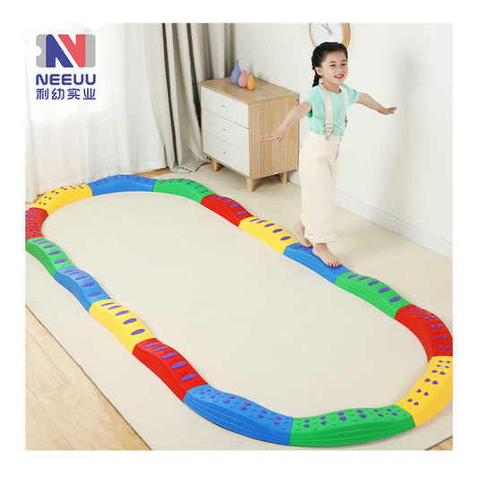 Outdoor games, sensory training skills 