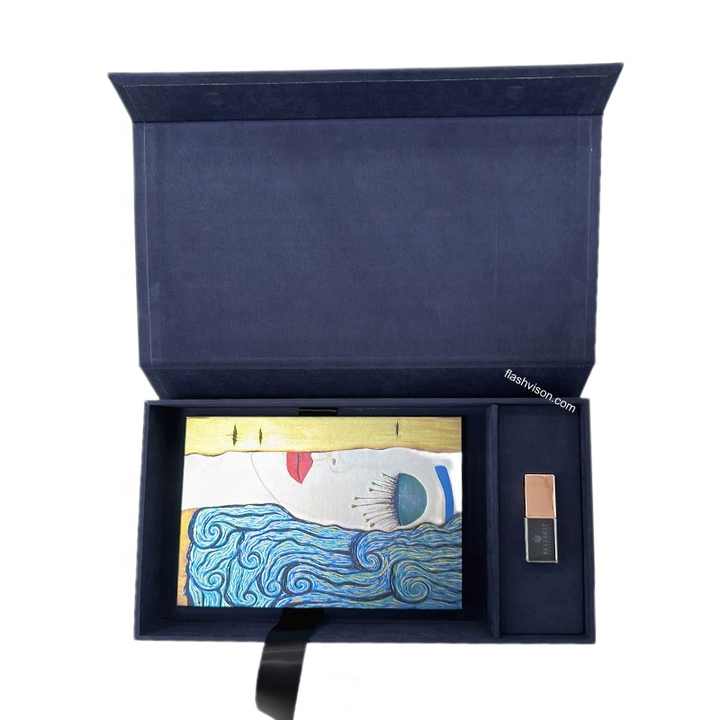 صندوق صور مخملي مخصص لحفلات الزفاف . Custom Velvet Photo Box for Weddings
