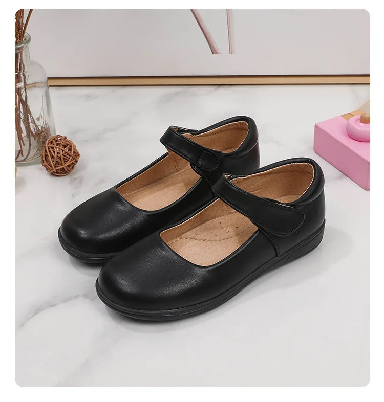 Girls' flat school shoes