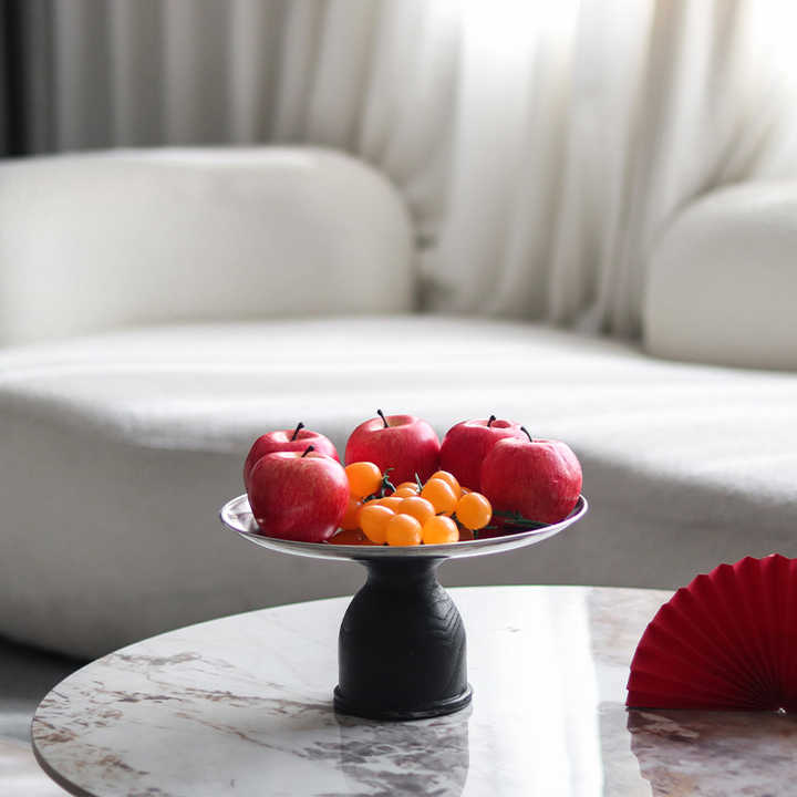 Serving plates 