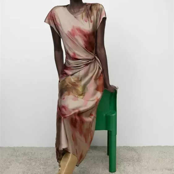 New round neck dress