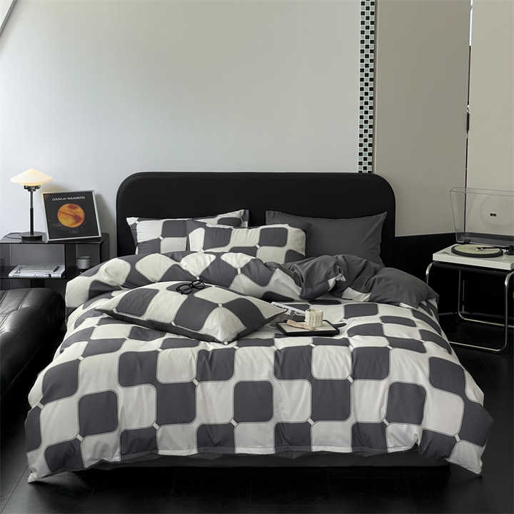 4-piece bed sheet and pillowcase set, made of 100% soft 