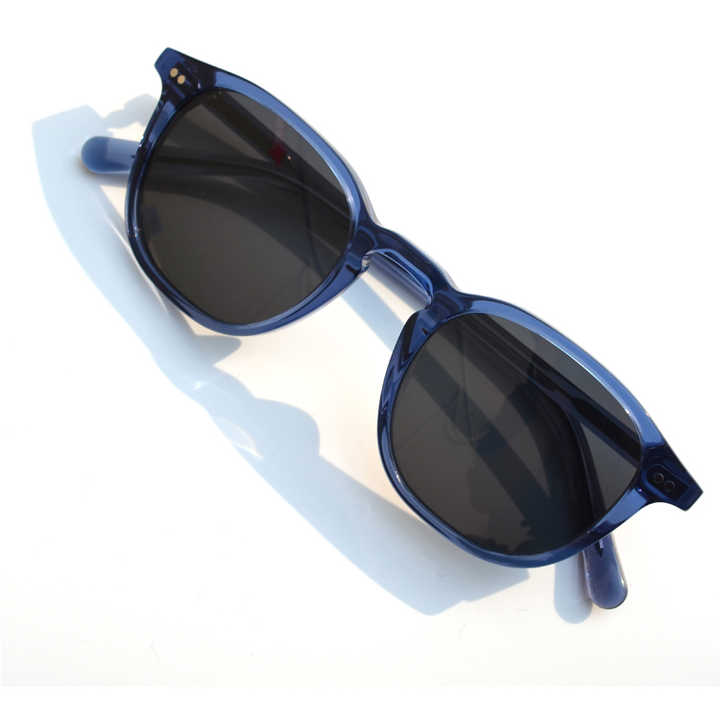 Wholesale Women's Sunglasses for Women Girls Polarized Sun Glasses with Blue and Pink Frame Design 