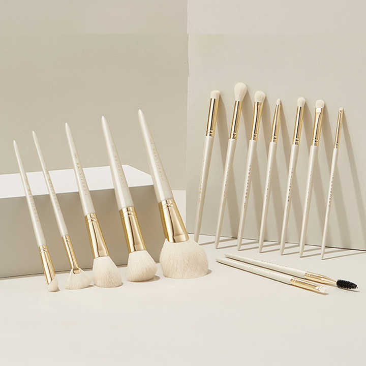 فرش مكياج نيون