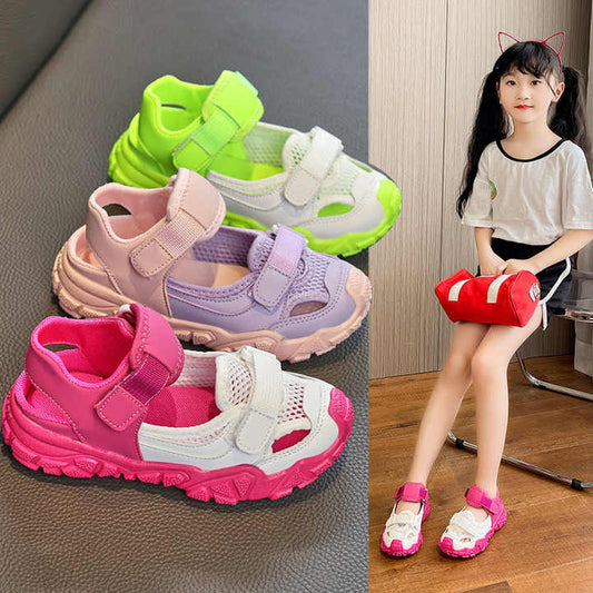 Girls' shoes 