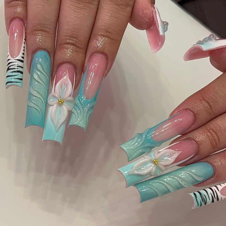 nails 