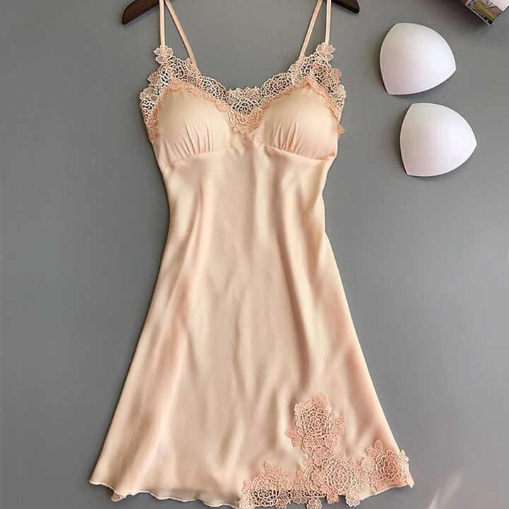 Women's sleepwear 