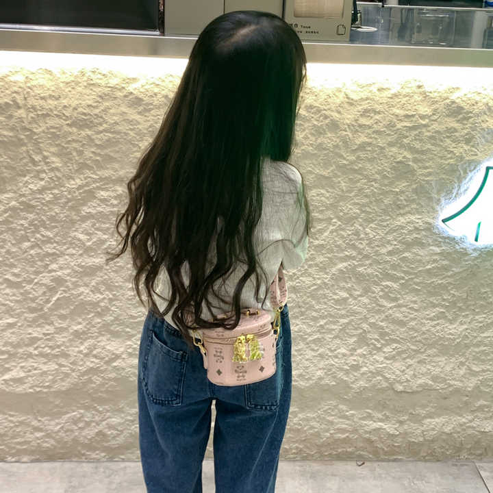 حقيبة دلو صغيرة لطيفة بتصميم ماركات مشهور