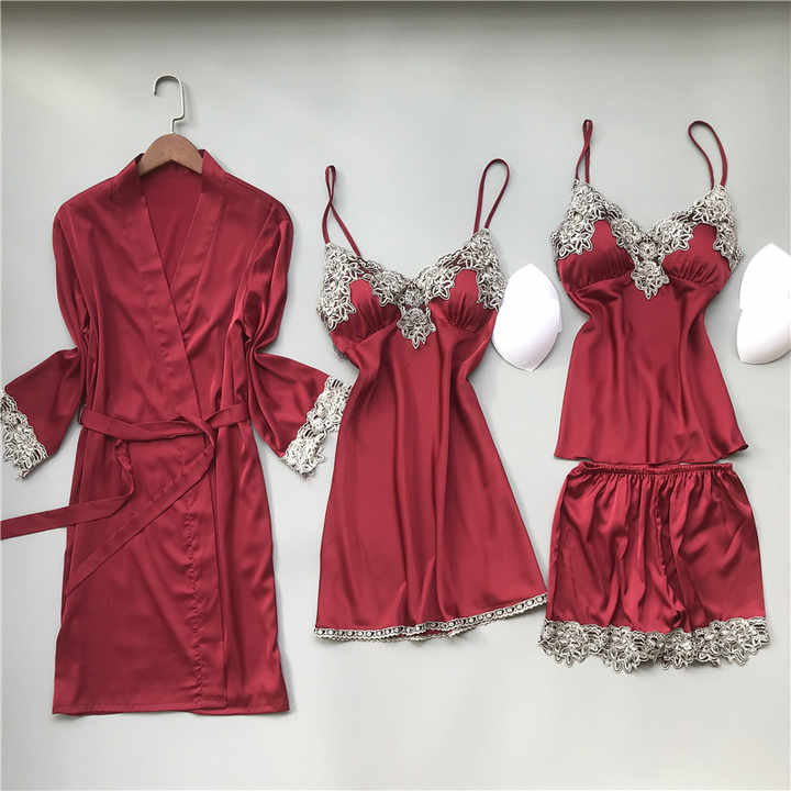 Women's sleepwear 