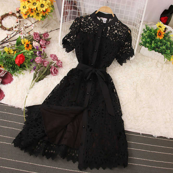 lace dress 