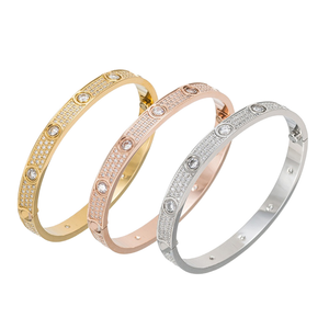 Charm bracelets for women, 