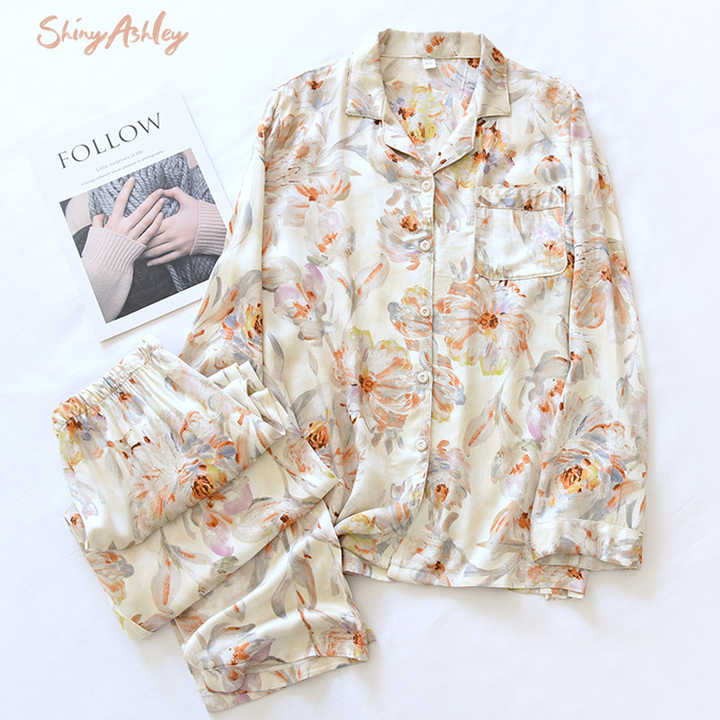 ملابس نوم نسائيه , Women's sleepwear