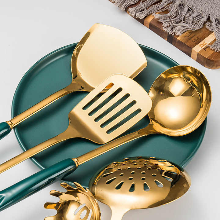 Luxury spoon set