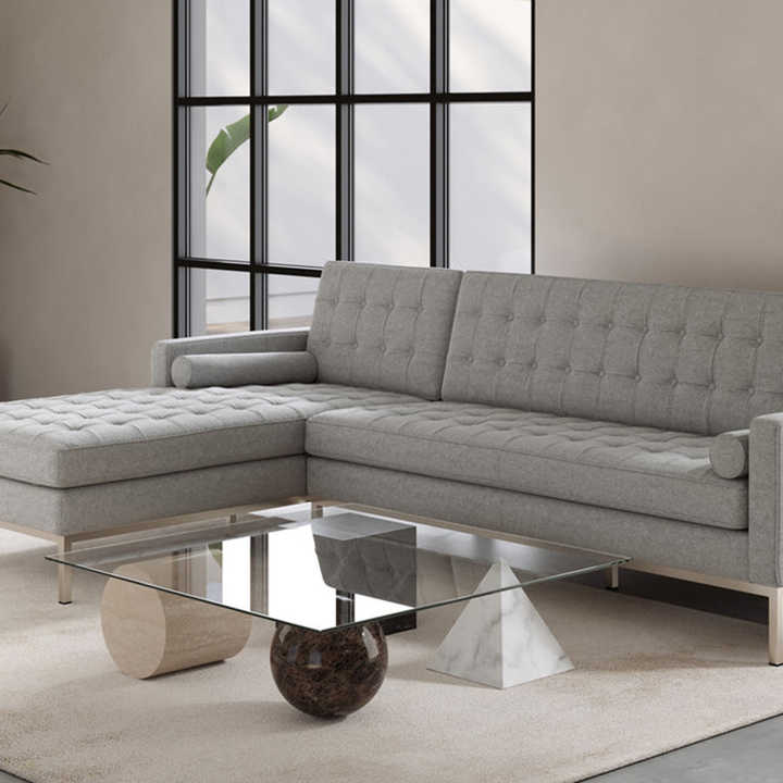 لطاولة القهوة في غرفة المعيشة ,For the coffee table in the living room