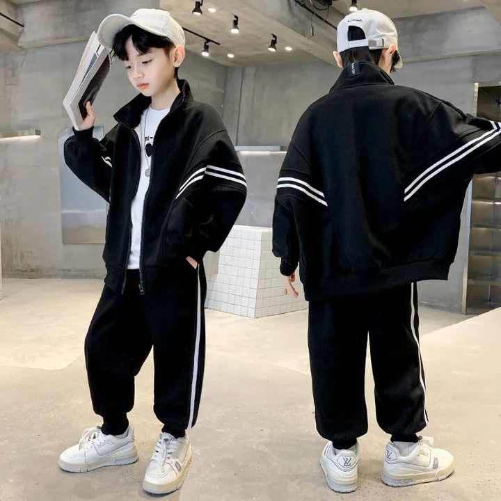 Boys' clothing set. 