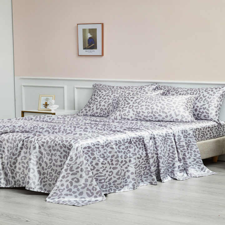 Leopard Print Polyester Bed Sheet Set, 4 Piece Bedding Set 