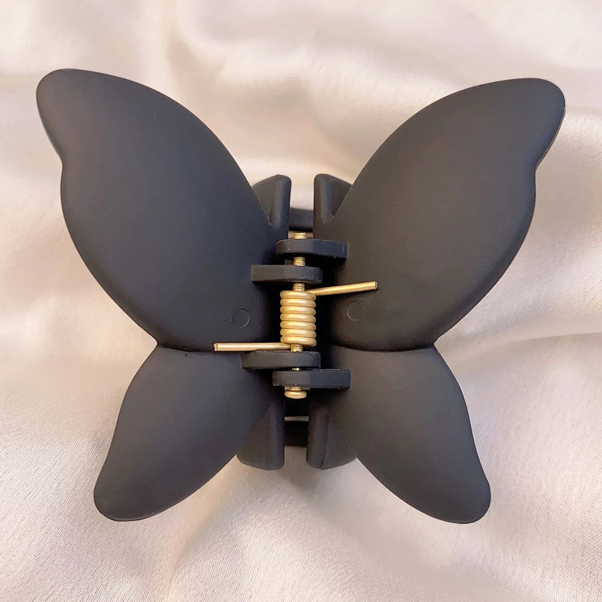 مشبك شعر بلاستيكي