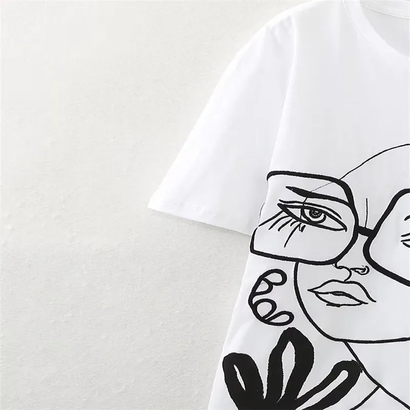 تي شيرت نسائي