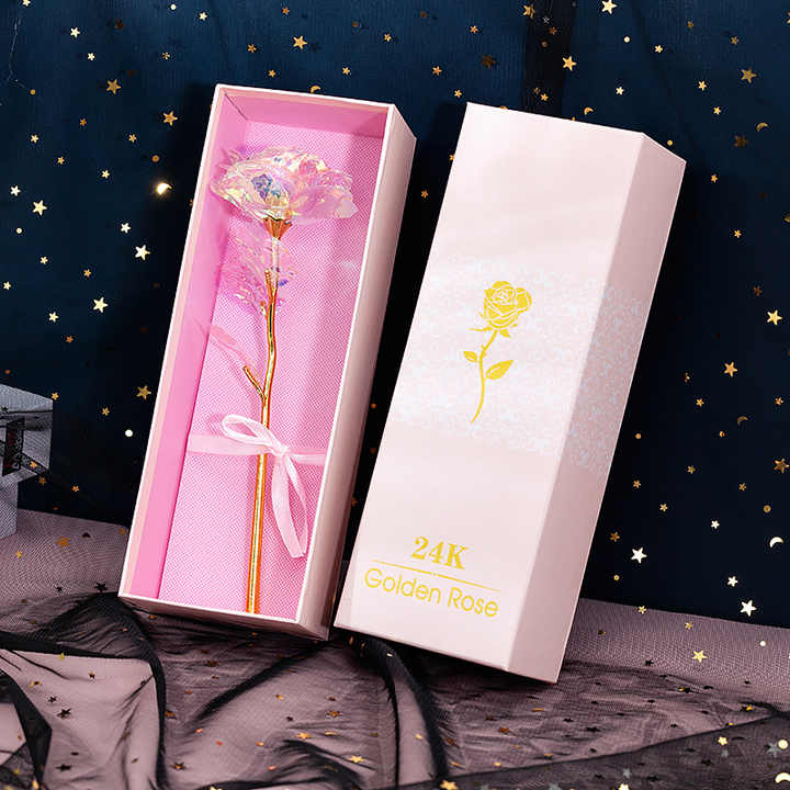 هدية عيد الحب الاصطناعي مطلي للعطلات . Artificial Valentine's Day Gift Plated for Holiday and