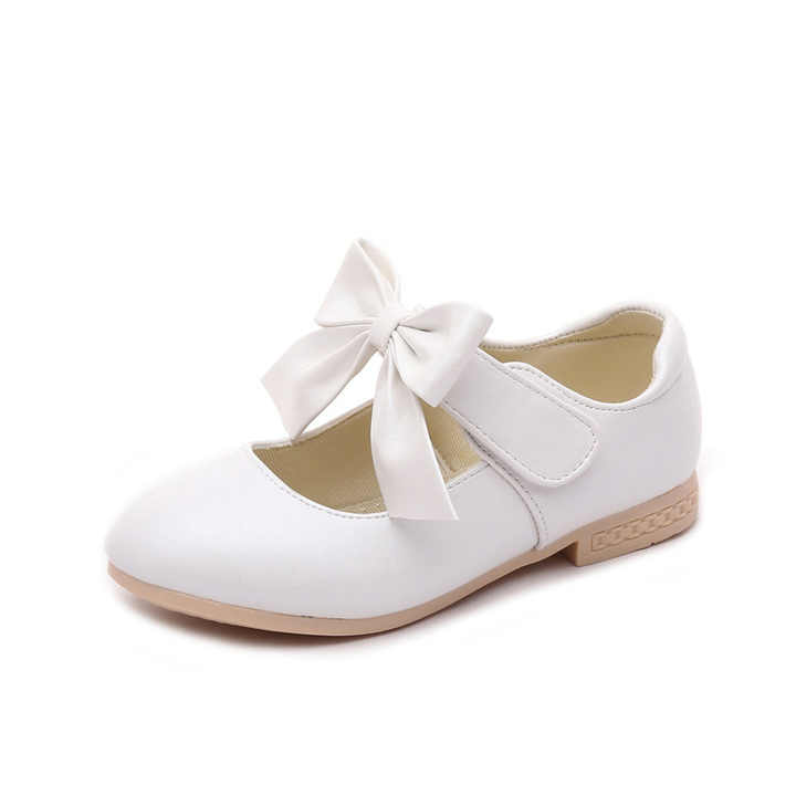 children's shoes 
