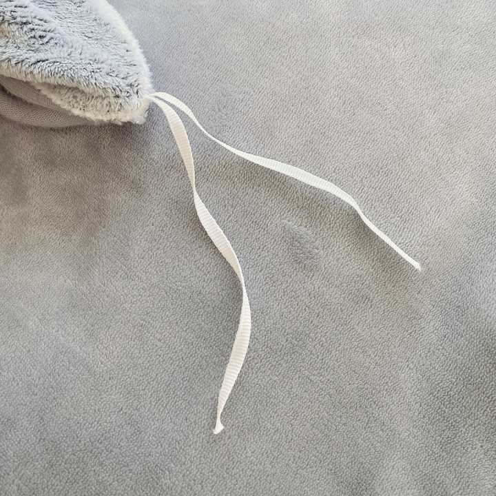 Thick cotton bed sheet sets. 