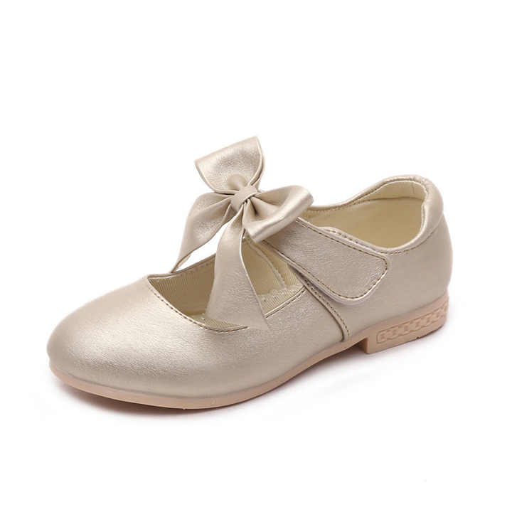 children's shoes 
