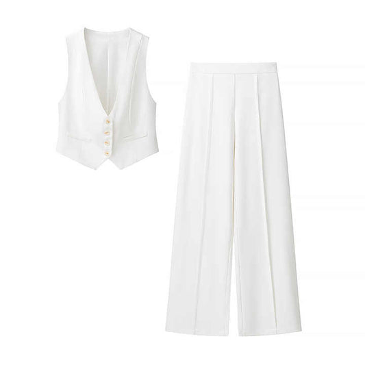 suit pants sleeveless jacket