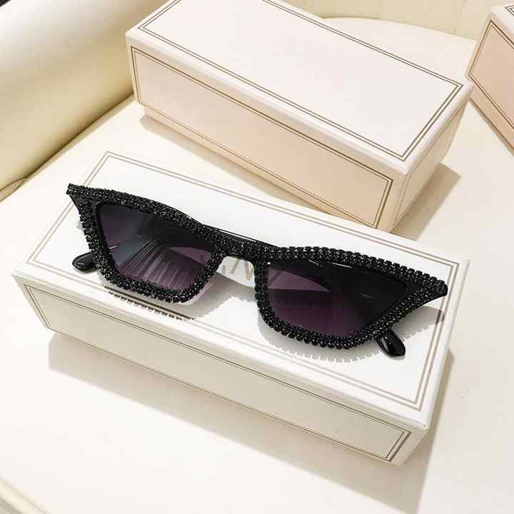 نظارات طبيه نسائيه