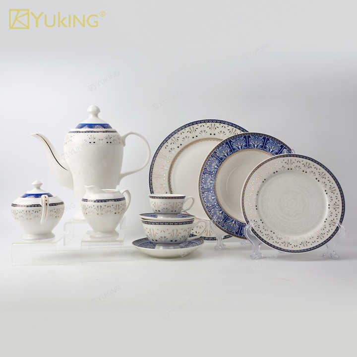 cups and saucers 