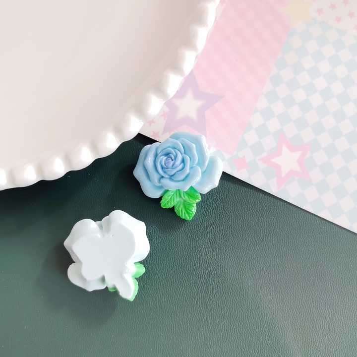 Kawaii Flower Flatback Resin Cabochon Piece 