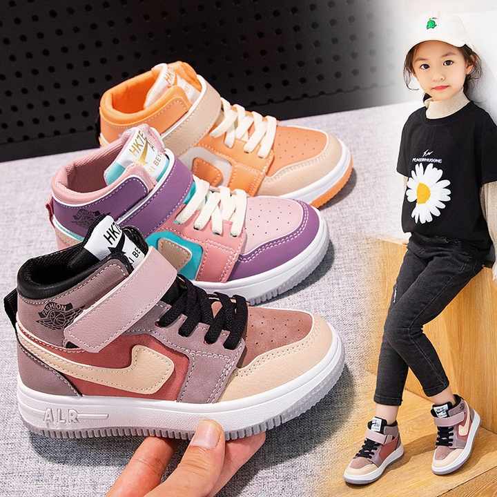 New Kids Shoes Classic Sneakers. 