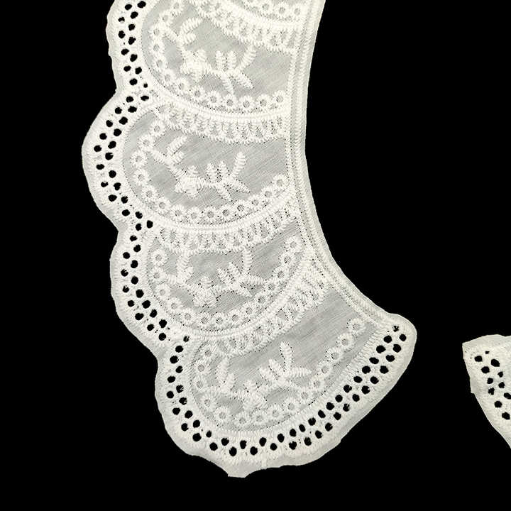 Children's accessories Children's lace accessories with carved holes 
