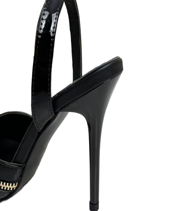 high heel shoes 