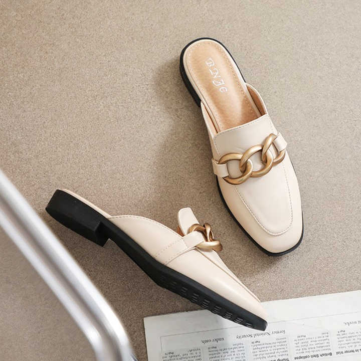 Women's shoes