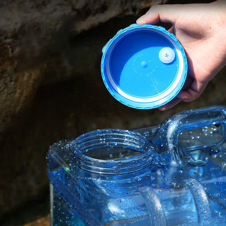 W016 Tour Driving Camping Drinking Water with Tap 