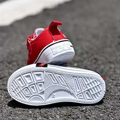 حذاء رياضي اولاد