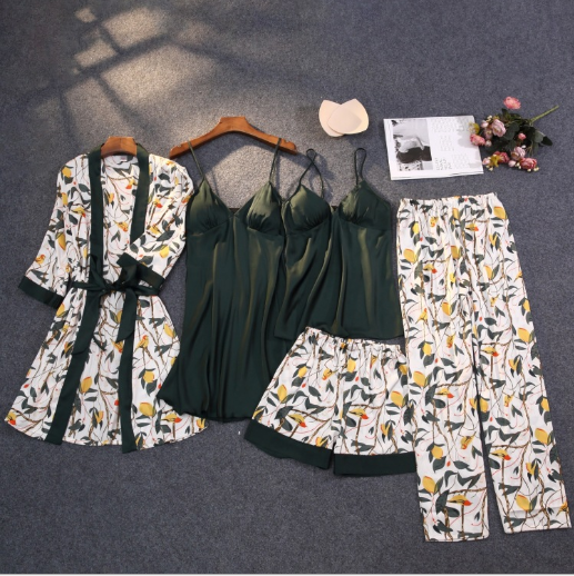 Women's sleepwear 