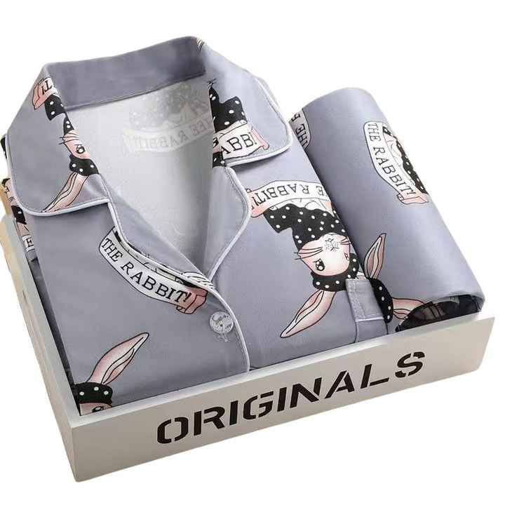 Women's pajamas 