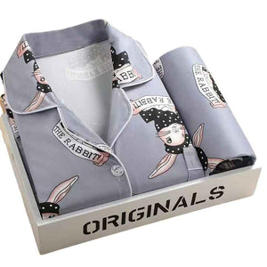 Women's pajamas 