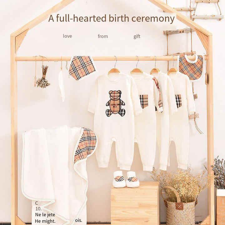 newborn clothes 